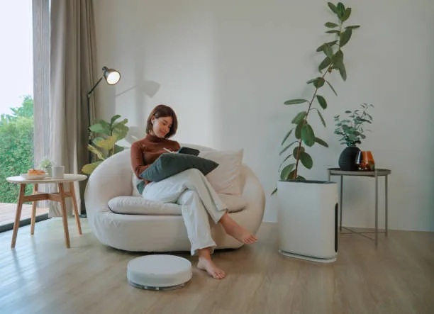 AI assisting with daily tasks